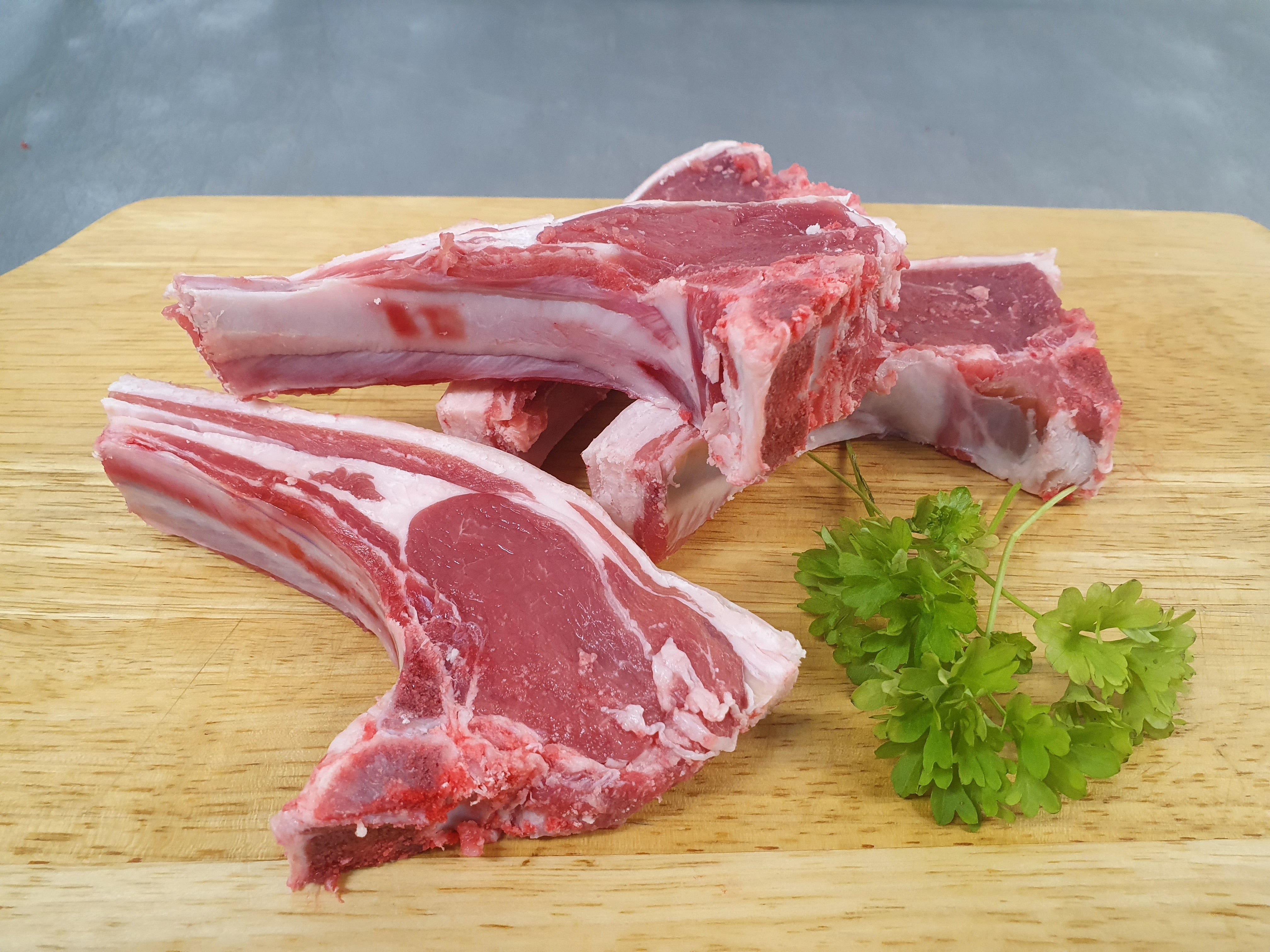 Grass-Fed Lamb vs Grain-Fed Lamb: Which Should You Choose?