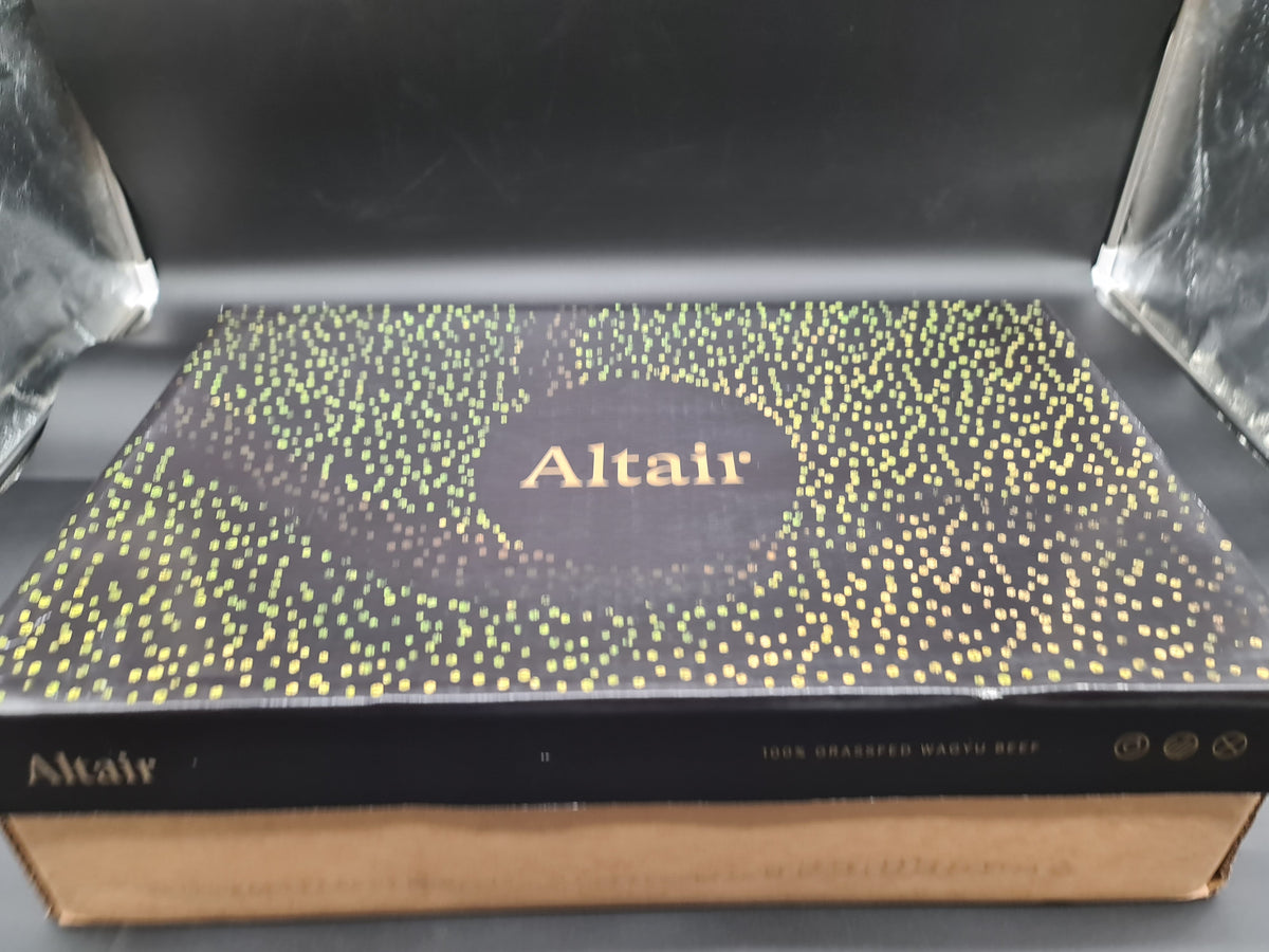 Closed Altair grassfed Wagyu beef box with gold dotted design