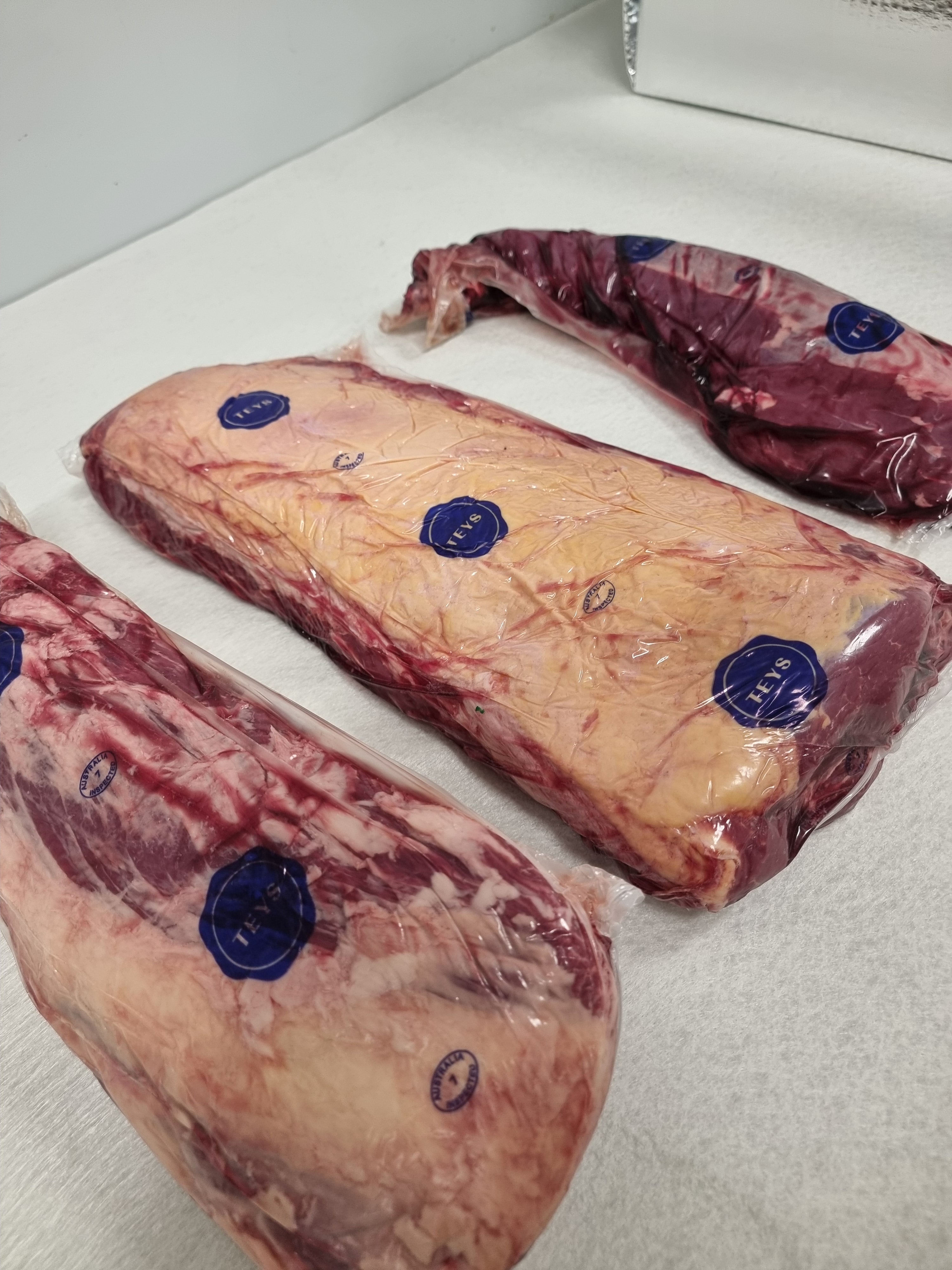 Teys Mixed Steak Box – Scotch Cube Roll, Porterhouse & Eye Fillet (Grass-Fed)