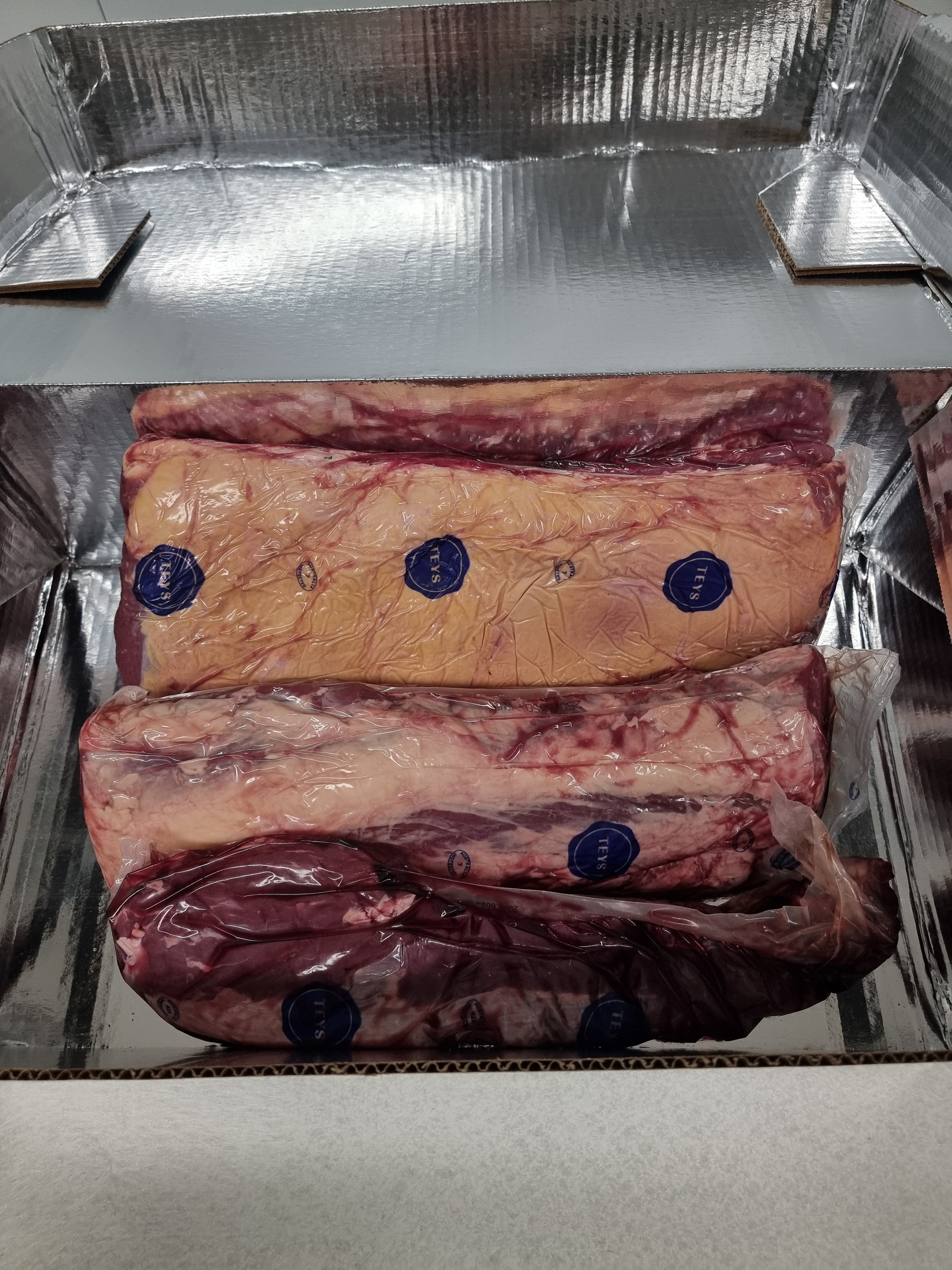 Teys Mixed Steak Box – Scotch Cube Roll, Porterhouse & Eye Fillet (Grass-Fed)
