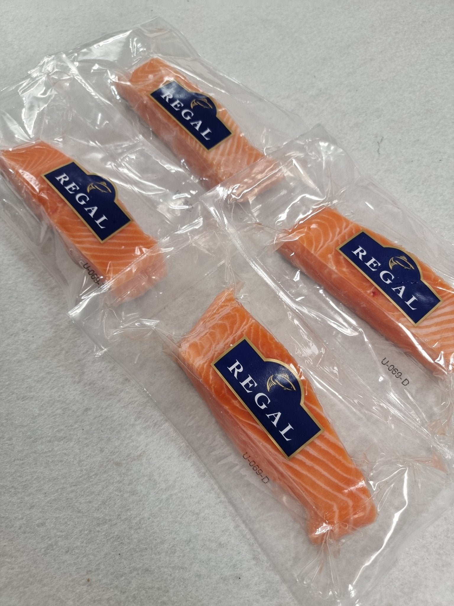 Regal King Ocean Caught Salmon (Fresh) – 150g Portions (25 Portion Box - 3.75 KG) - $75/kg - Carnivore Society